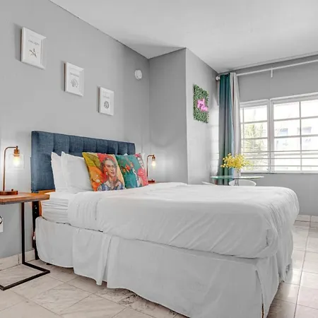 Frida Kahlo Studio South Beach Hideaway For Two